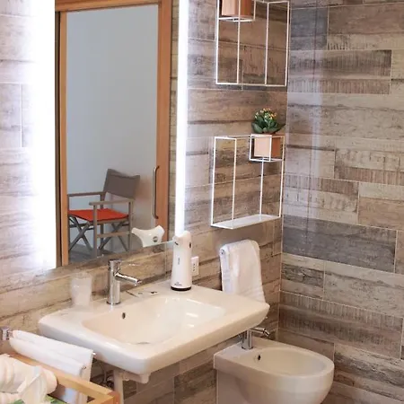 Bb Sharingloft 3* Сирмионе