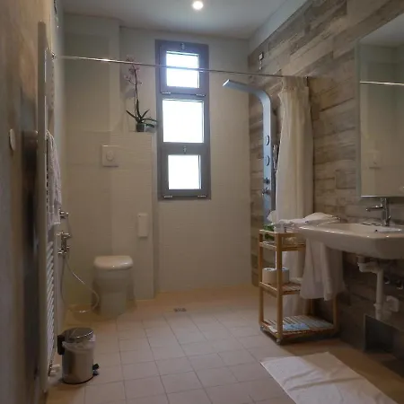 Bb Sharingloft Bed & Breakfast 3*