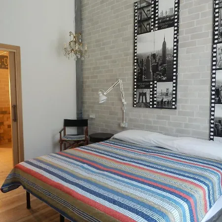Bb Sharingloft Bed & Breakfast *