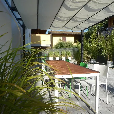 Bb Sharingloft Bed & Breakfast