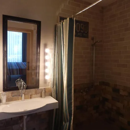 Bb Sharingloft Bed & Breakfast *