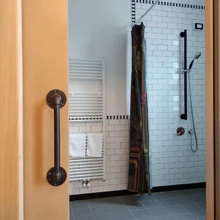 Bb Sharingloft Bed & Breakfast